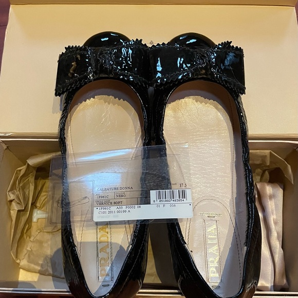 Prada Ballet Flats for sale in size 7.5 - Picture 2 of 4